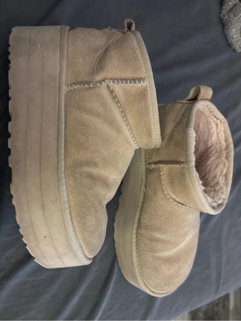 Uggs size 6